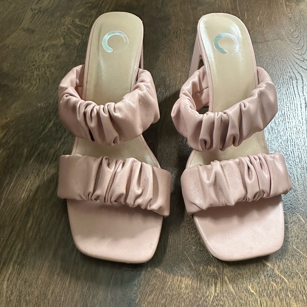 Chinese Laundry Pink heels
